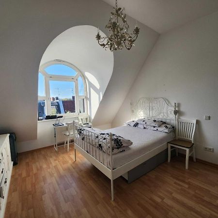 One Private Room Available In A Two Room Apartment In Tegel, Berlin Dış mekan fotoğraf